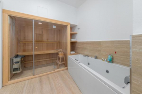 Luxury Apartment with Private Spa-Free Parking
